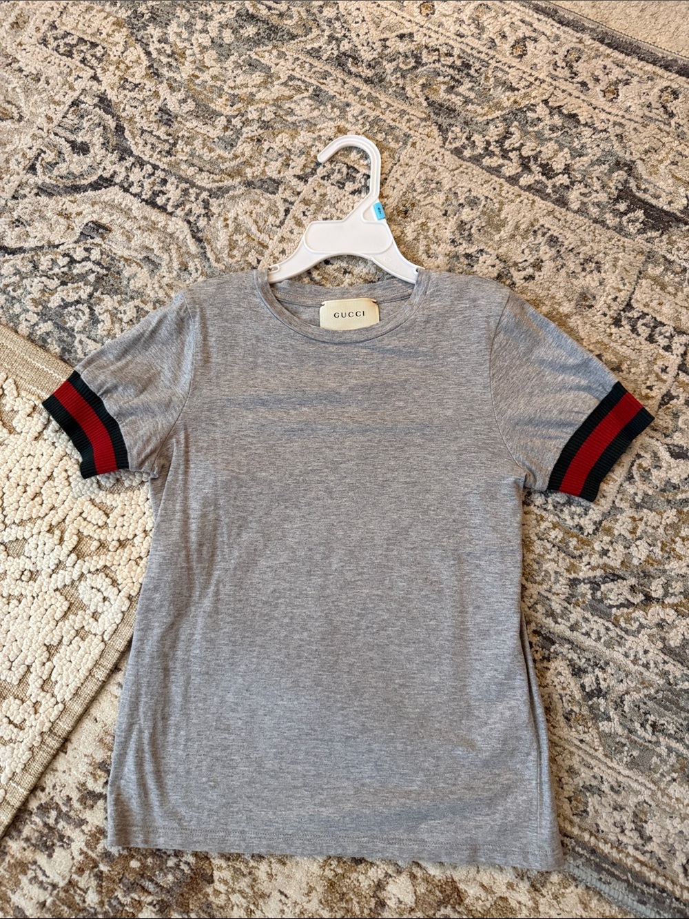 Gucci Kids Gray Short Sleeve Tee with Red & Green Stripe Cuffs